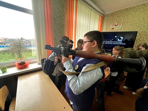Білоруська влада готує дітей до війни з країнами ЄС